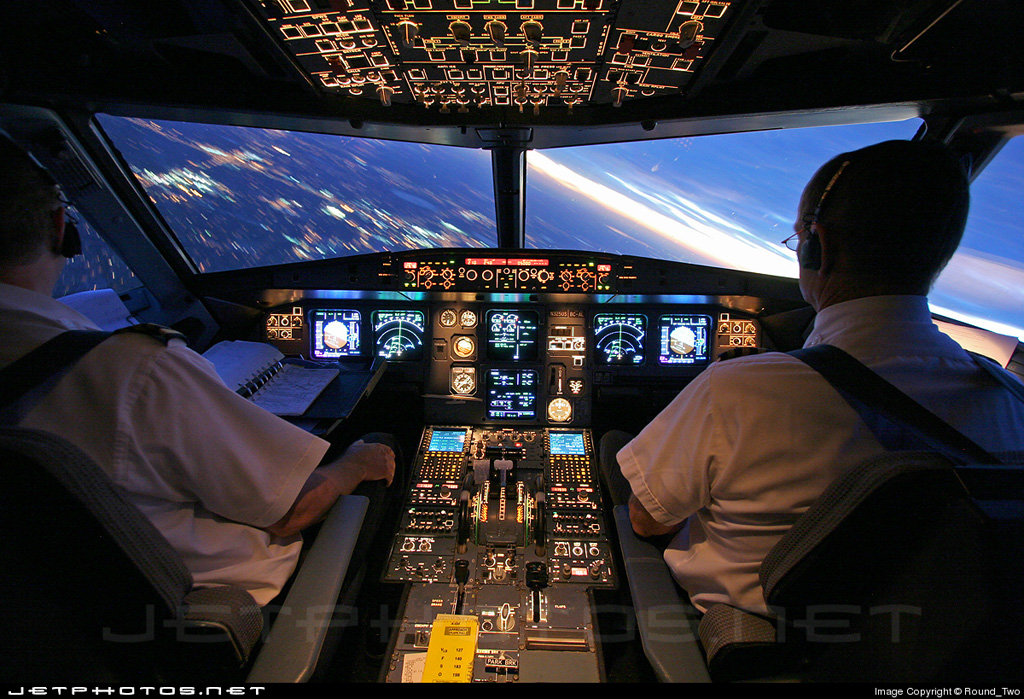 空客a320飞机的驾驶舱- 211